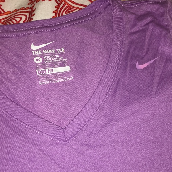 ❌SOLD❌Nike Athletic Dri Fit Tee - Picture 7 of 8
